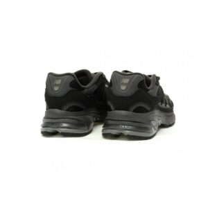 【AT12905】New Balance M2010シリーズ レトロスポーツシューズ - スエードブラックセメントカラー | New Balance