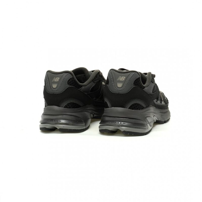 【AT12905】New Balance M2010シリーズ レトロスポーツシューズ - スエードブラックセメントカラー | New Balance