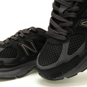【AT12905】New Balance M2010シリーズ レトロスポーツシューズ - スエードブラックセメントカラー | New Balance