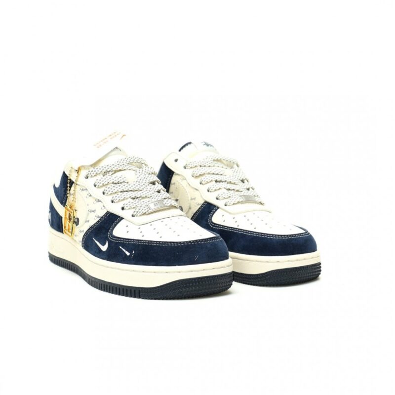 【AT12922】ナイキ x ステューシー Air Force 1 コラボスニーカー | Stussy x Nike