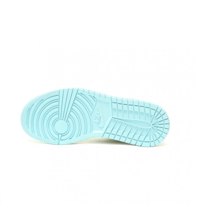 【AT12926】Nike(ナイキ)×LABUBUコラボAir Jordan 1 Low 機能性抜群スニーカー | Nike x Labubu
