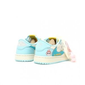 【AT12926】Nike(ナイキ)×LABUBUコラボAir Jordan 1 Low 機能性抜群スニーカー | Nike x Labubu