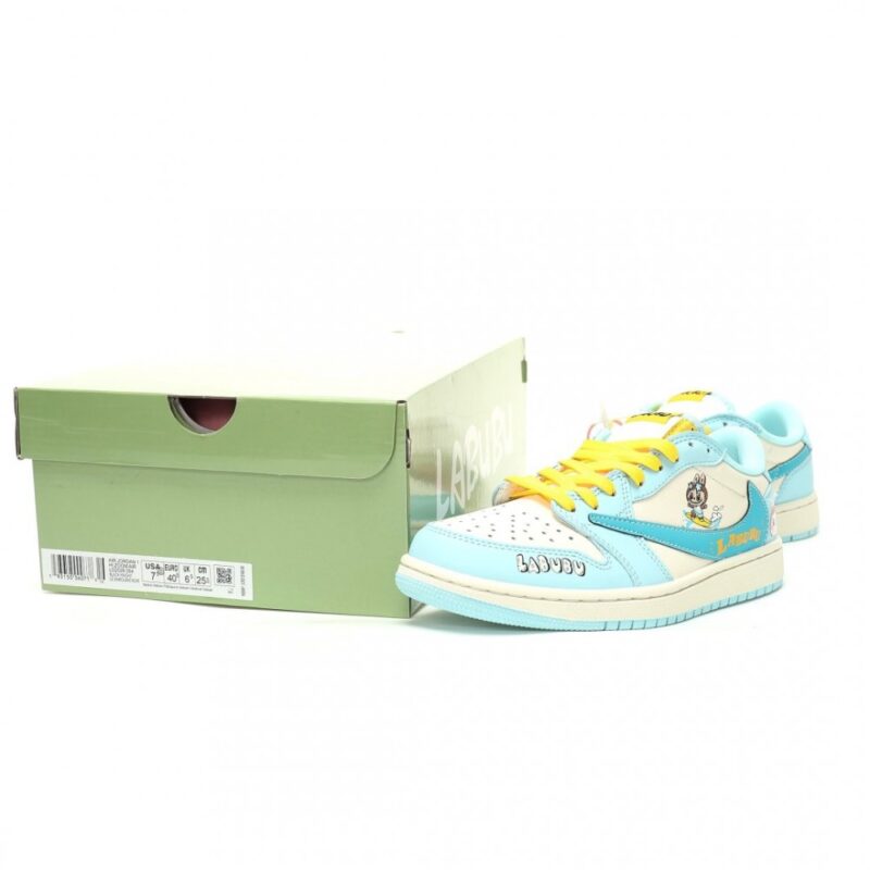 【AT12926】Nike(ナイキ)×LABUBUコラボAir Jordan 1 Low 機能性抜群スニーカー | Nike x Labubu