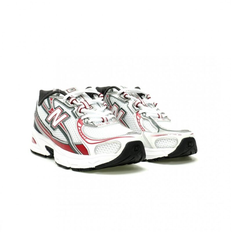 【AT12931】New Balance (ニューバランス) 740シリーズ: レトロな父スニーカーデザイン, 高品質素材と快適な履き心地 | New Balance
