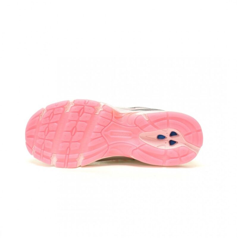 【AT12932】New Balance x Atmos Pink コラボ 740シリーズ ピンクランニングシューズ | New Balance