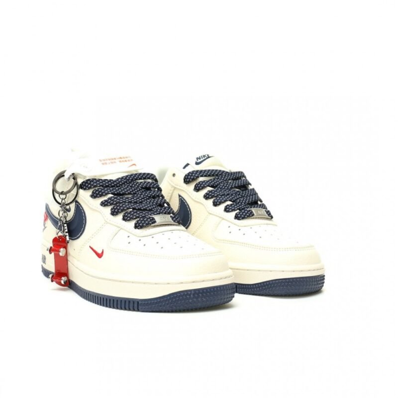 【AT12962】Supreme x Nike Air Force 1 Lowコラボレーションカスタムシューズ | Supreme Nike
