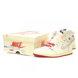 【AT12969】ナイキ エアジョーダン 1 レトロ ハイ OG レアエア 'シナバー' - クラシックと現代美学の融合 | Air Jordan