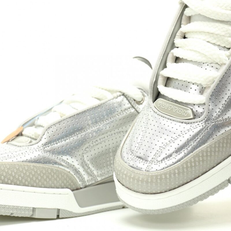 【AT12972】Louis Vuitton（ルイ・ヴィトン）のグラデーション花柄デザインスニーカー | Louis Vuitton Malletier