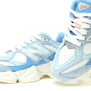 【AT12980】ニューバランス 9060 ダッドスニーカー 空色と白の配色 | New Balance