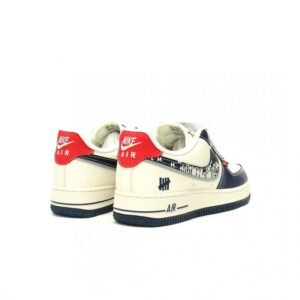 【AT12994】UNDEFEATED x Nike Air Force 1 コラボ スニーカー | Undefeated x Nike