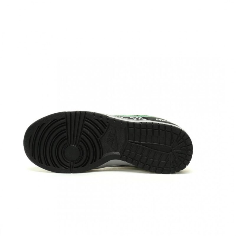 【AT12997】UNDEFEATED x Nike SB Dunk Lowコラボスニーカー - ストリートファッションとスケートカルチャーの完璧な融合 | Undefeated x Nike