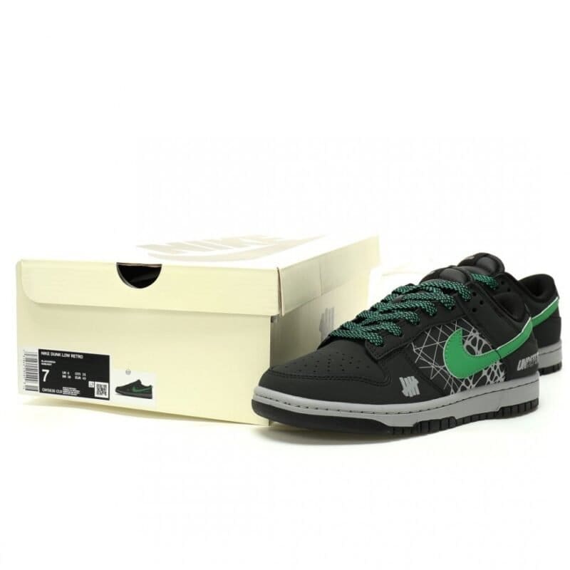 【AT12997】UNDEFEATED x Nike SB Dunk Lowコラボスニーカー - ストリートファッションとスケートカルチャーの完璧な融合 | Undefeated x Nike