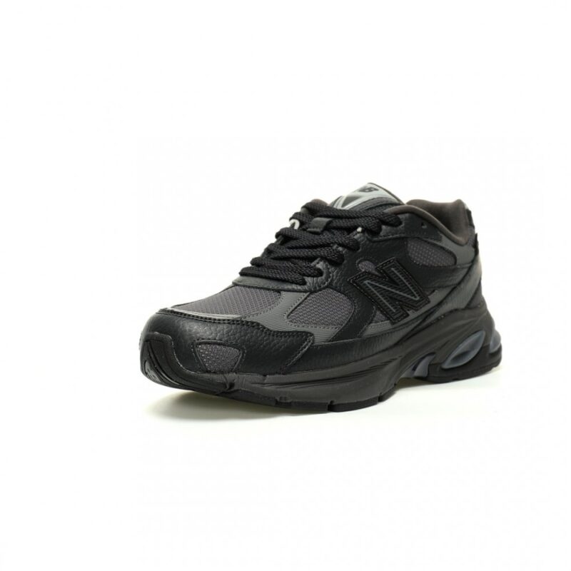 【AT13039】New Balance M2010シリーズレザーブラックダークグレースニーカー - 都会のエリートが持つ優雅なセンスを表現 | New Balance