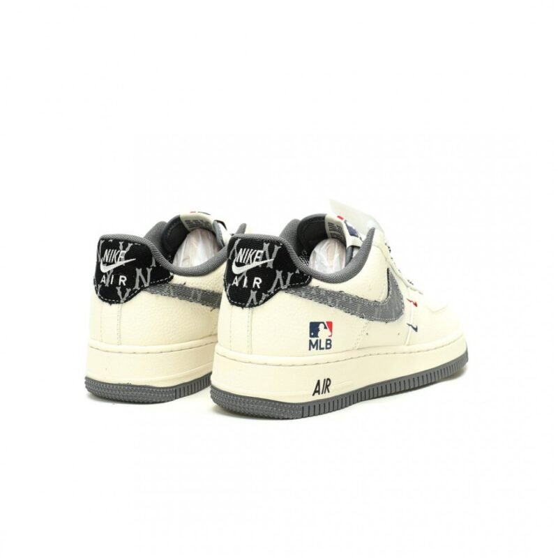 【AT13044】Nike x MLB ニューヨーク・ヤンキース Air Force 1 Low スニーカー | Nike Air Force 1