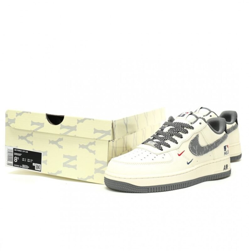 【AT13044】Nike x MLB ニューヨーク・ヤンキース Air Force 1 Low スニーカー | Nike Air Force 1