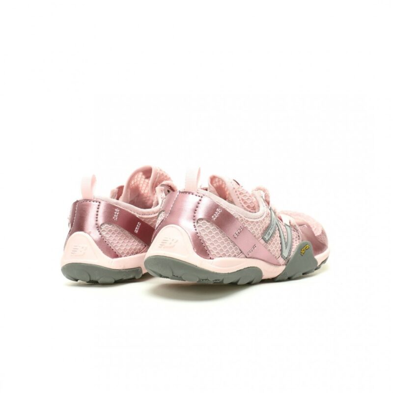 【AT13058】New Balance × Issey Miyake MT10ローズシュガーアウトドアシューズ | New Balance