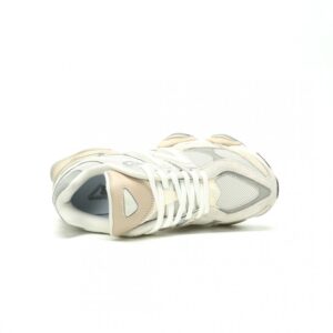 【AT13061】ニューバランス9060シリーズ レトロスニーカー｜ベージュグレーの高級感美学 | New Balance