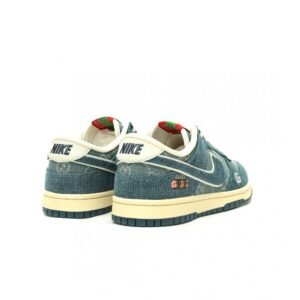 【AT13070】ナイキSB ダンク Low x グッチ コラボスニーカー - 贅沢なストリートファッション | Nike x Gucci