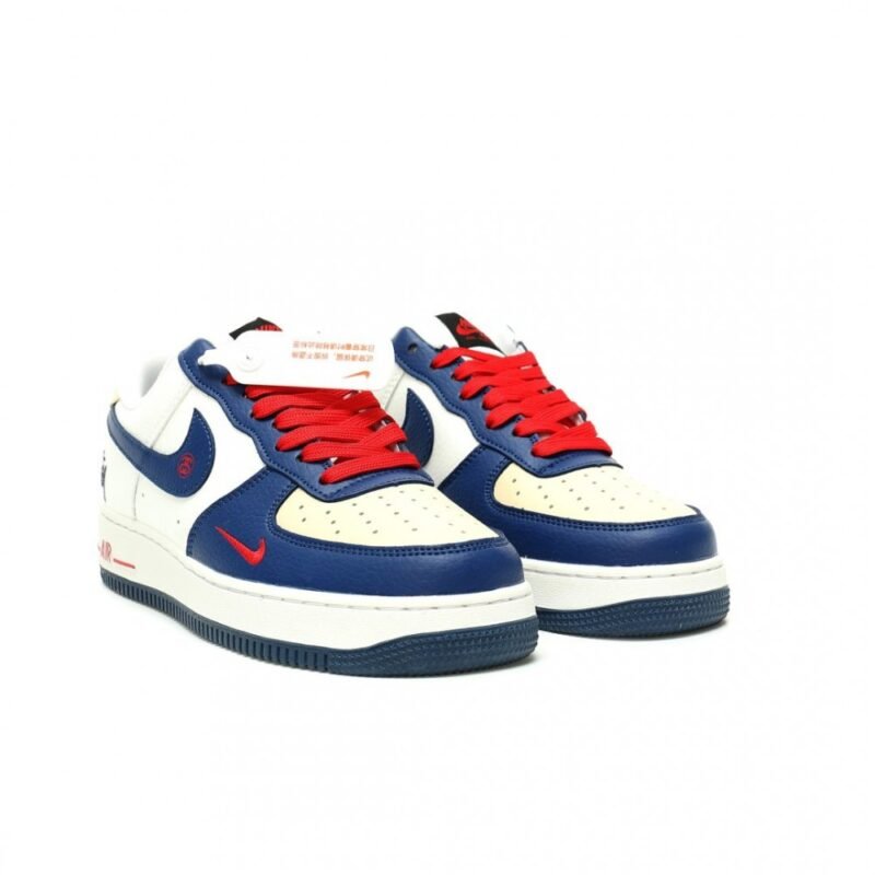 【AT13072】ナイキxステューシーコラボAir Force 1 ローカットスニーカー | Stussy x Nike