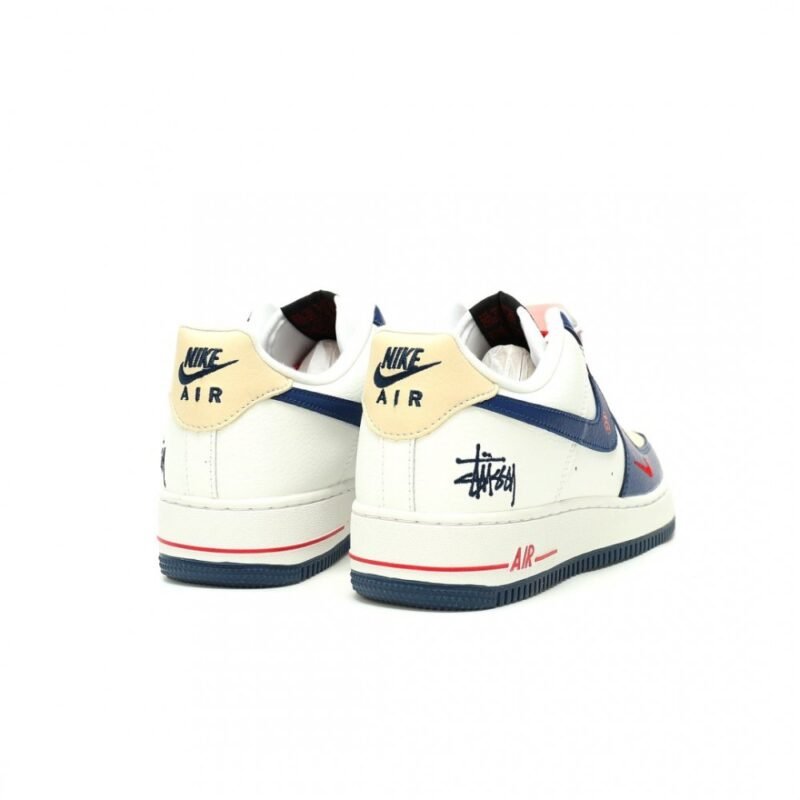【AT13072】ナイキxステューシーコラボAir Force 1 ローカットスニーカー | Stussy x Nike