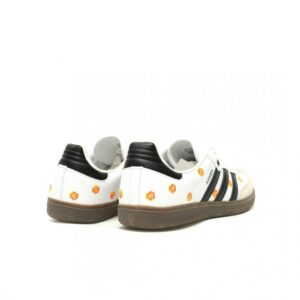 【AT13090】Adidas Originals Samba OG スニーカー、ユニークなカモミール刺繍付き | Adidas Samba