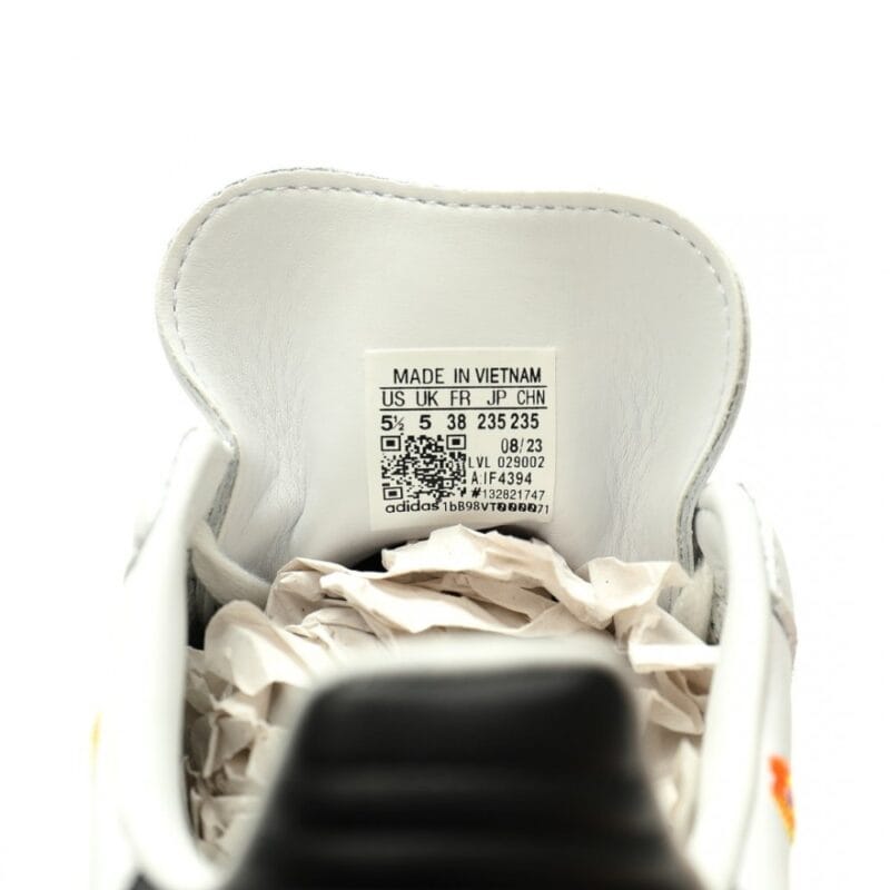 【AT13090】Adidas Originals Samba OG スニーカー、ユニークなカモミール刺繍付き | Adidas Samba