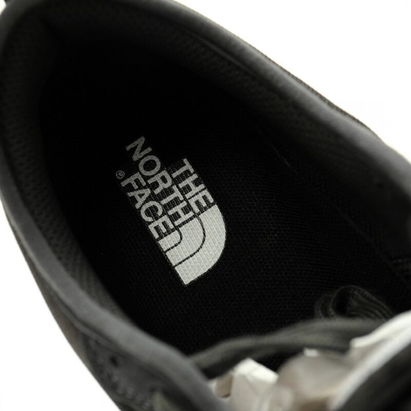 【AT13098】The North Face Clyffe Low Sneakerアウトドアシューズ - 都市のファッションとアウトドア技術の完璧な融合 | TNF