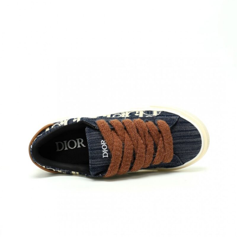 【AT13121】ディオールDior B33シリーズローカットスニーカー - デニム素材とクリームCD刺繍が特徴のラグジュアリースニーカー | Christian Dior