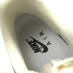 【AT13125】Louis Vuitton x Nike Air Force 1 スニーカー - デニム素材とエレガントなカラーブロックデザイン | Nike x Louis Vuitton