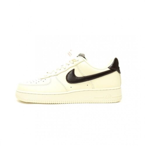 【AT13127】ナイキ Air Force 1 '07 Low 'Sail Brown' スニーカー - クラシックデザインと快適性を兼ね備えた新作 | Nike Air Force 1