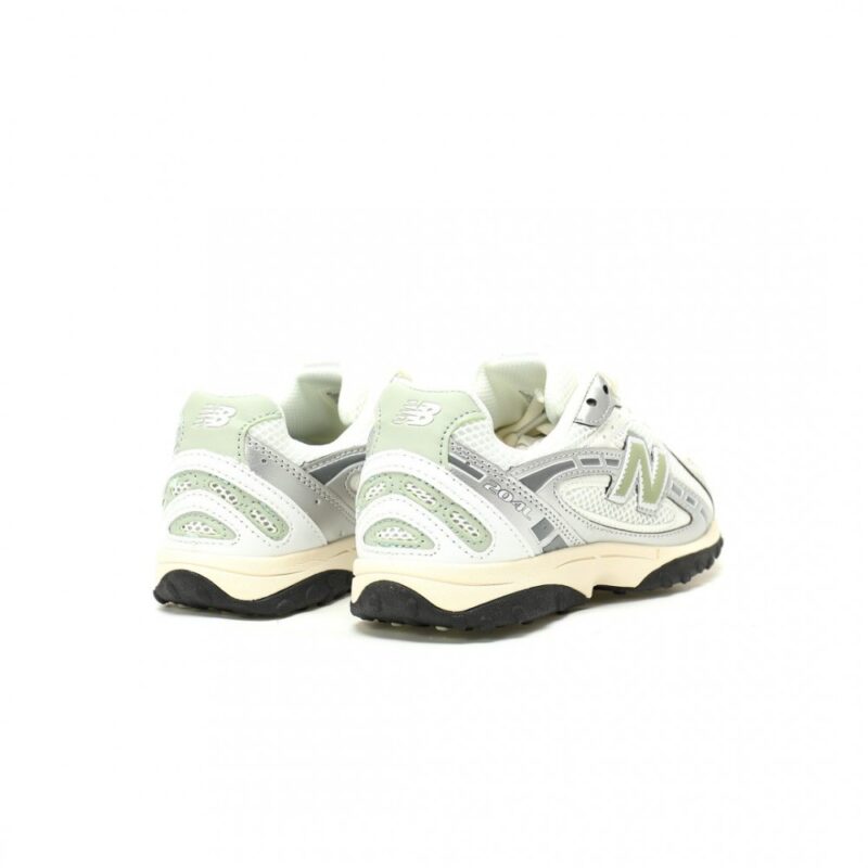 【AT13188】ニューバランス204Lシリーズ 都市の美学と機能性の完璧な融合 | New Balance