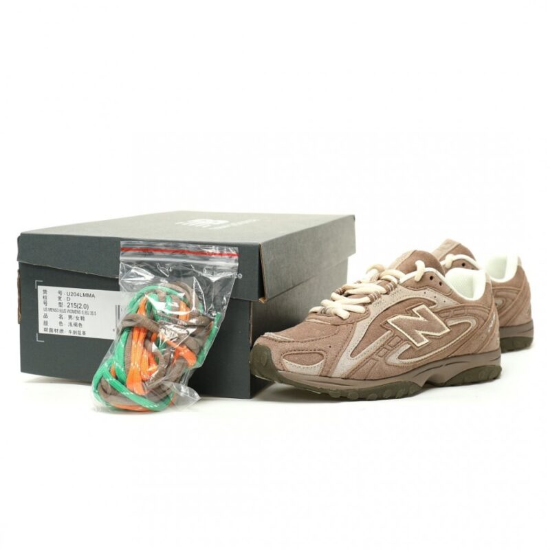 【AT13190】ニューバランス New Balance 204Lシリーズ スポーツシューズ | New Balance