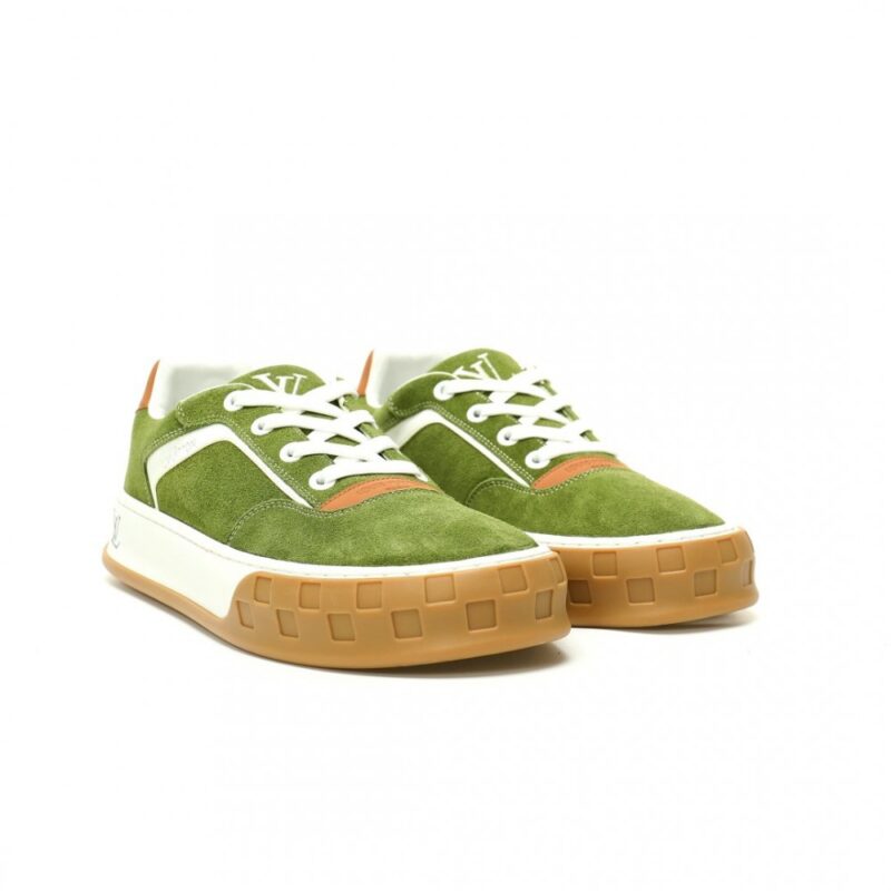 【AT13204】LOUIS VUITTON（ルイヴィトン）Tilted シリーズ苔緑色スポーツシューズ - 高品質素材と前衛的デザイン | Louis Vuitton Malletier