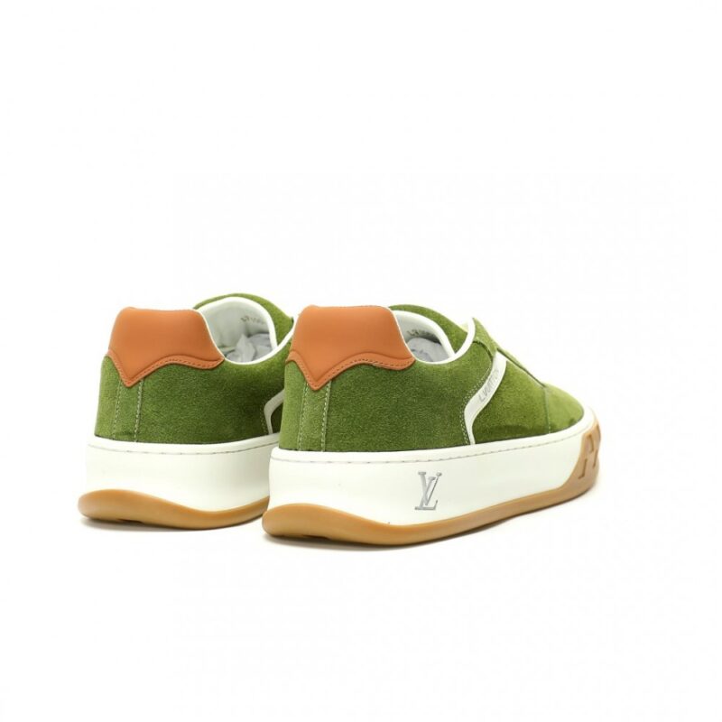 【AT13204】LOUIS VUITTON（ルイヴィトン）Tilted シリーズ苔緑色スポーツシューズ - 高品質素材と前衛的デザイン | Louis Vuitton Malletier