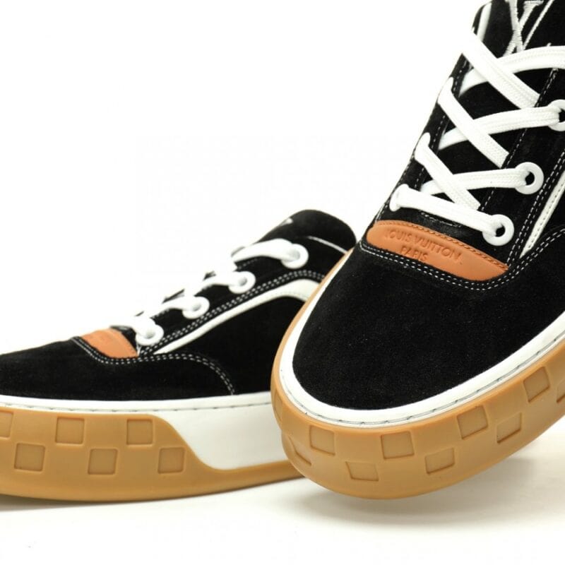 【AT13208】LOUIS VUITTON（ルイ・ヴィトン）Tiltedシリーズ低カットカジュアルスポーツシューズ | Louis Vuitton