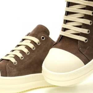 【AT13209】Rick Owens（リック・オウエンス）のクラシックスエードロートップスニーカー | Converse All Star