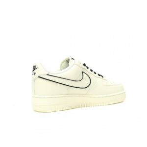 【AT13234】ナイキ エアフォース 1 07 ロー ロースニーカー クリームカラー 高品質レザー素材 エアクッション技術搭載 | Nike Air Force 1