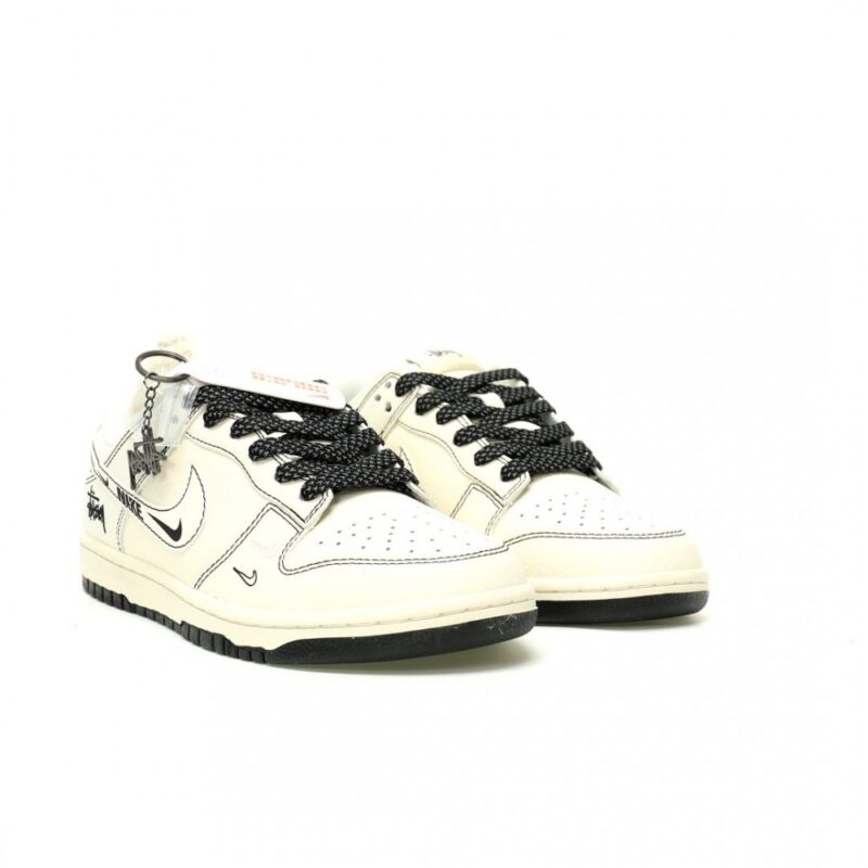 【AT13236】Nike x Stussy SB Dunk Lowコラボ - ストリートファッションのトップチョイス | Nike x Stussy