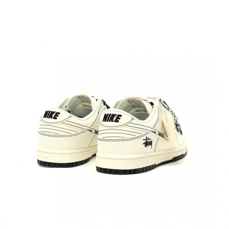【AT13236】Nike x Stussy SB Dunk Lowコラボ - ストリートファッションのトップチョイス | Nike x Stussy