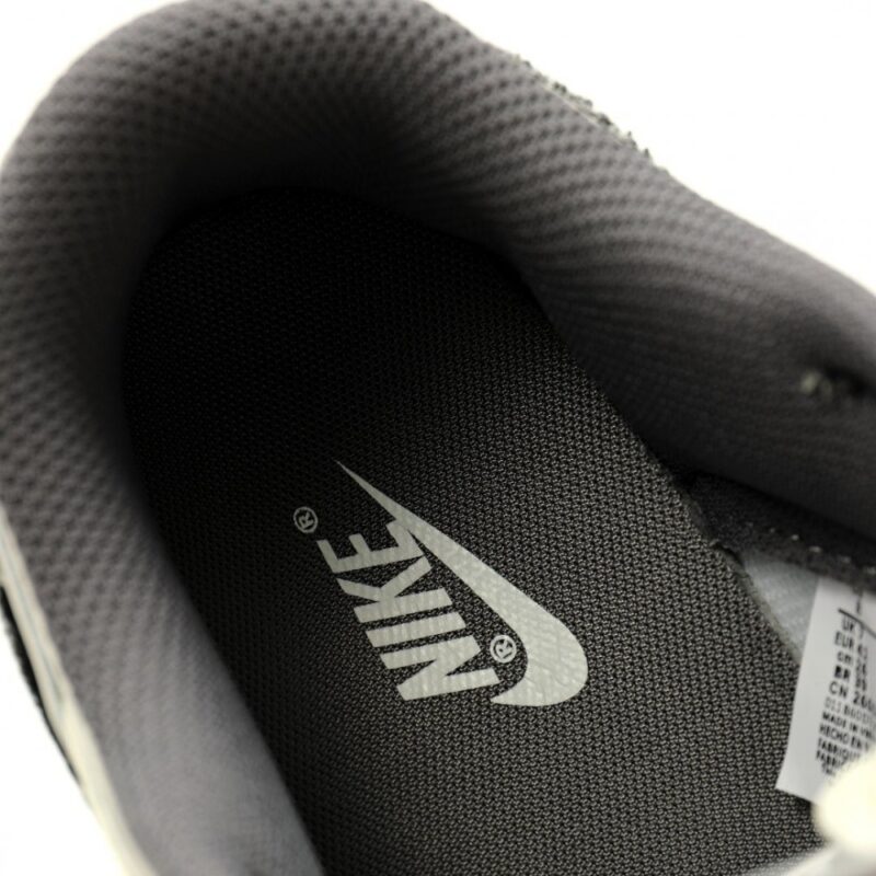 【AT13239】ルイ・ヴィトン x ナイキ SB ダンクロー スニーカー - リザード型押し牛革&デニム素材、高級感とストリートカルチャー融合 🔥 | LV x Nike