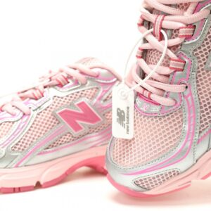【AT13322】New Balance x Atmos Pinkコラボ740シリーズスニーカー - レトロなピンクバケーションデザイン | New Balance