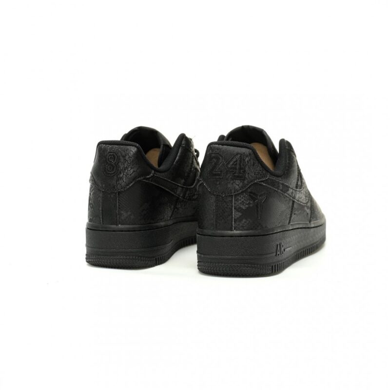 【AT13336】ナイキ×コービー・ブライアント Air Force 1 Low 'トリプルブラック' スニーカー | Nike Kobe