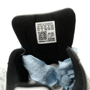 【AT13584】アディダスの黒色スーパースターIIシェルトゥ | スウェードアッパーとTrifoliumロゴ入り | ストリートファッション | Adidas Superstars