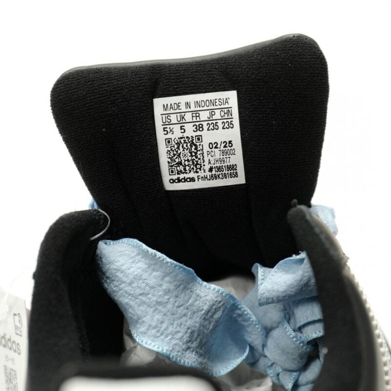 【AT13584】アディダスの黒色スーパースターIIシェルトゥ | スウェードアッパーとTrifoliumロゴ入り | ストリートファッション | Adidas Superstars