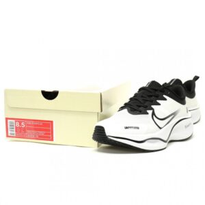 【AT13591】UNDEFEATED x NikeコラボAir ZoomX Plusスニーカー | ストリートファッションとスポーツテクノロジーの融合 | Nike x Undefeated