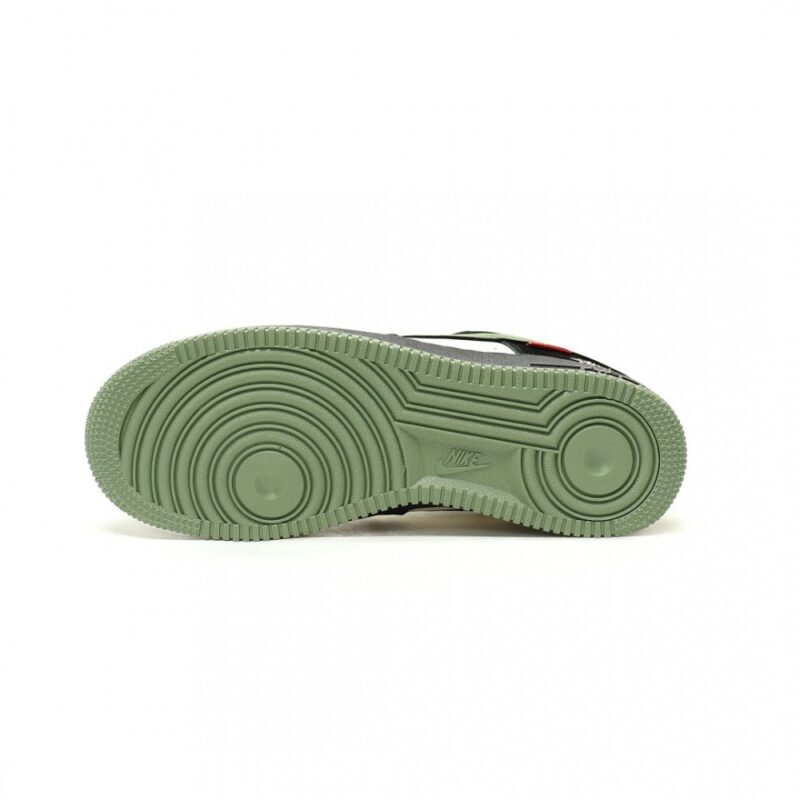 【AT13592】Nike x Stussy Air Force 1 '07 Low コラボ限定 リザードレザースニーカー | Nike x Stussy