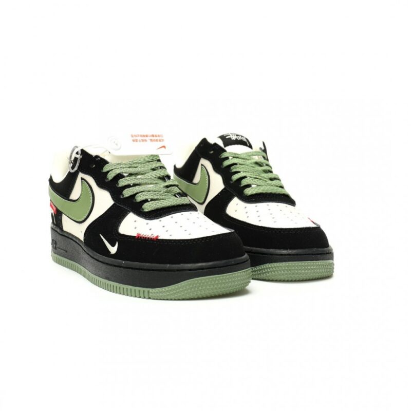 【AT13592】Nike x Stussy Air Force 1 '07 Low コラボ限定 リザードレザースニーカー | Nike x Stussy