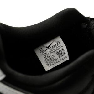 【AT13593】ナイキ Air Force 1 '07 Low QS ブラックフライデー限定バージョン | Nike Air Force 1