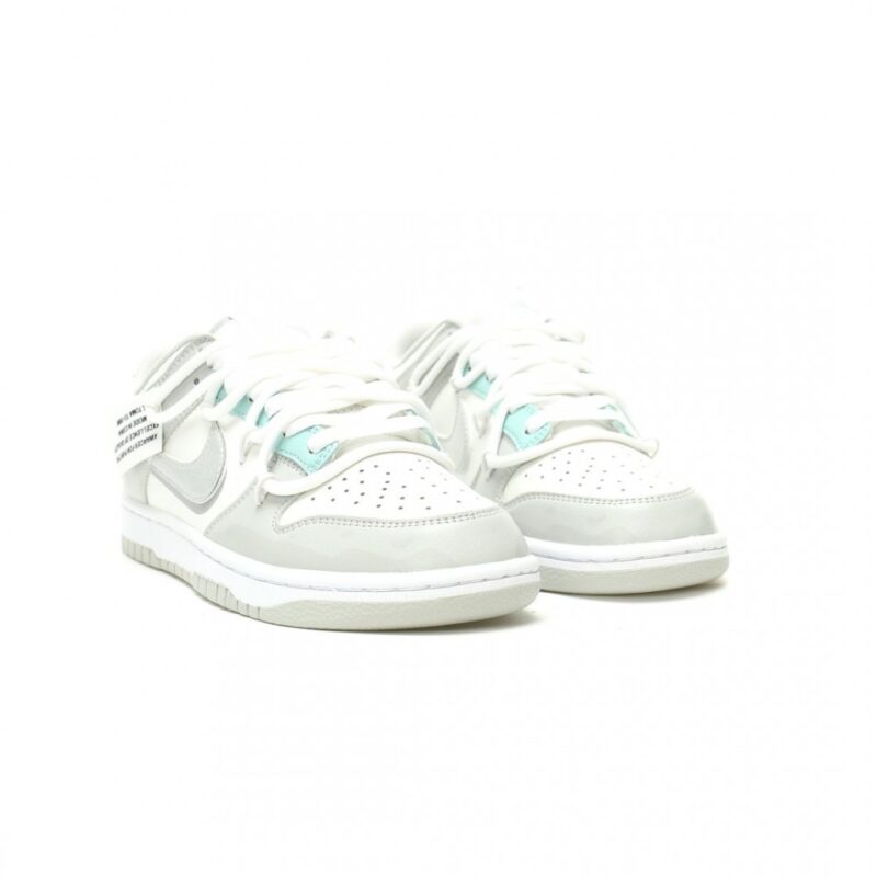 【AT13595】Nike x Off-Whiteコラボ SBダンクローグラフィティスニーカー | OffWhite x Nike
