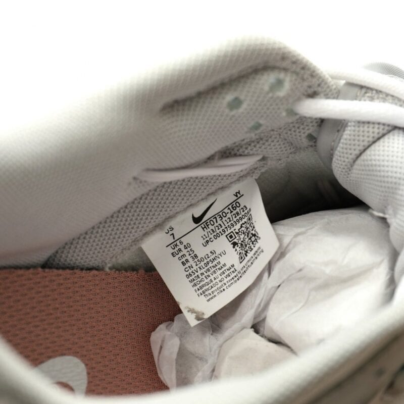 【AT13595】Nike x Off-Whiteコラボ SBダンクローグラフィティスニーカー | OffWhite x Nike